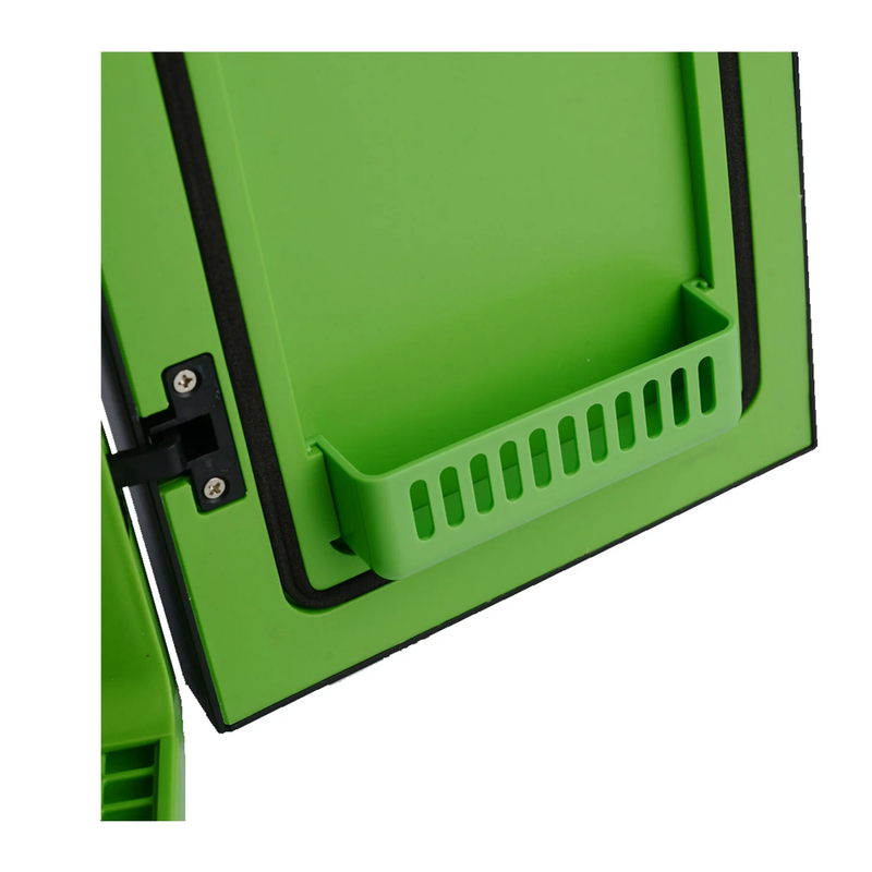 Mini Refrigerador Xbox Series X Capacidad de 8 Latas con Luz