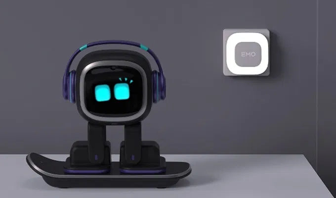 Emo Robot Smart Light