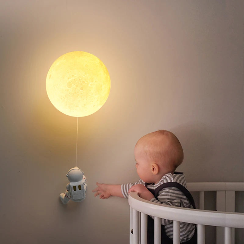 Lámpara de Pared LED de Luna con Astronauta y 3 Tonos de Luz