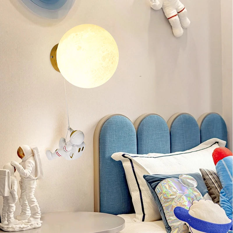 Lámpara de Pared LED de Luna con Astronauta y 3 Tonos de Luz